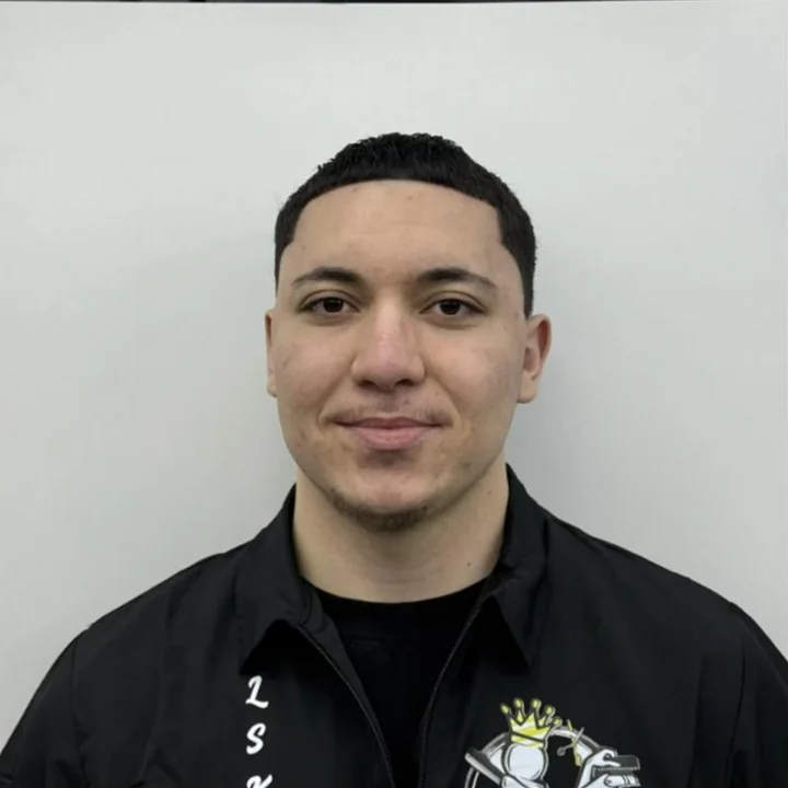 Ilyas, barbier chez LSKlipperz Barbershop à Laval